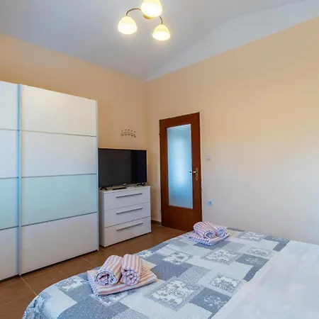 Stunning In With Wifi Apartment *