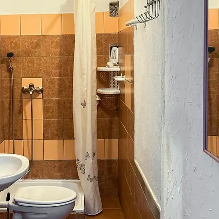 Apartamento 1 Bedroom Amazing In Pula